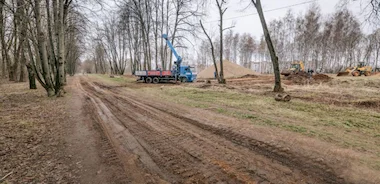 Строительные работы на территории парка